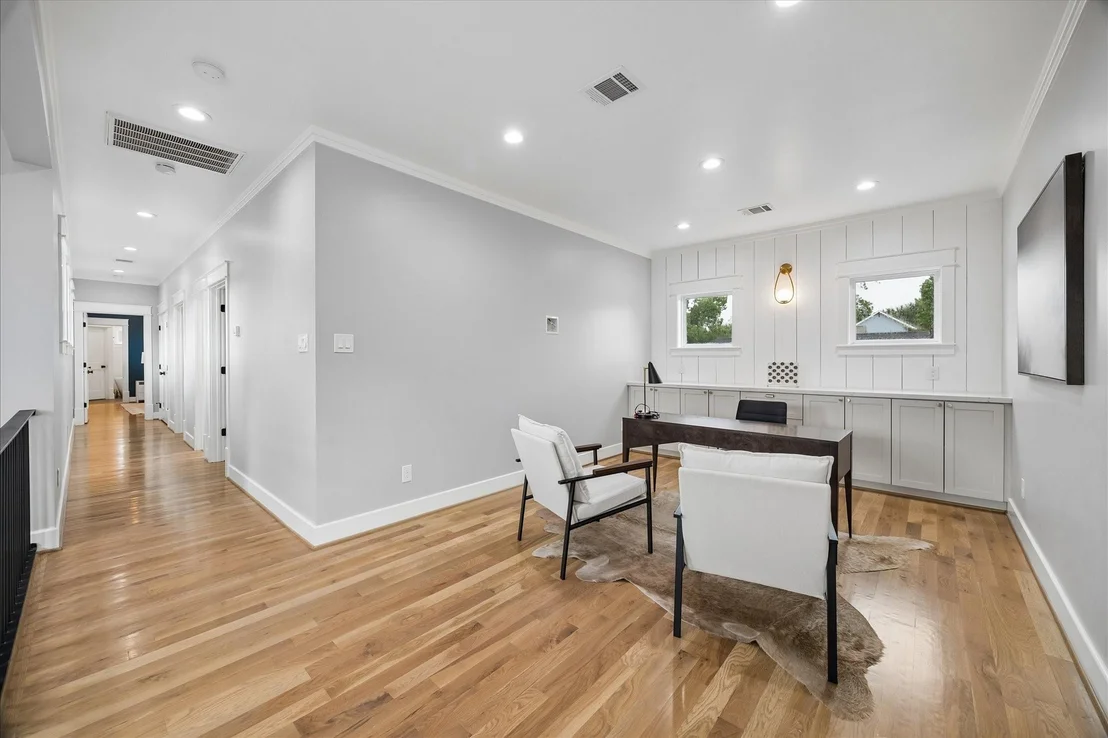 Photo of 1205 Temple Street