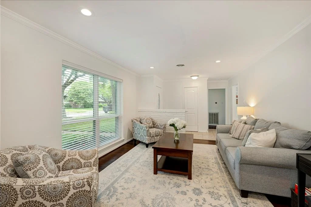 Photo of 4811 Benning Drive