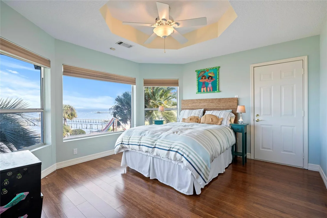 Photo of 5123 W Bayshore Drive
