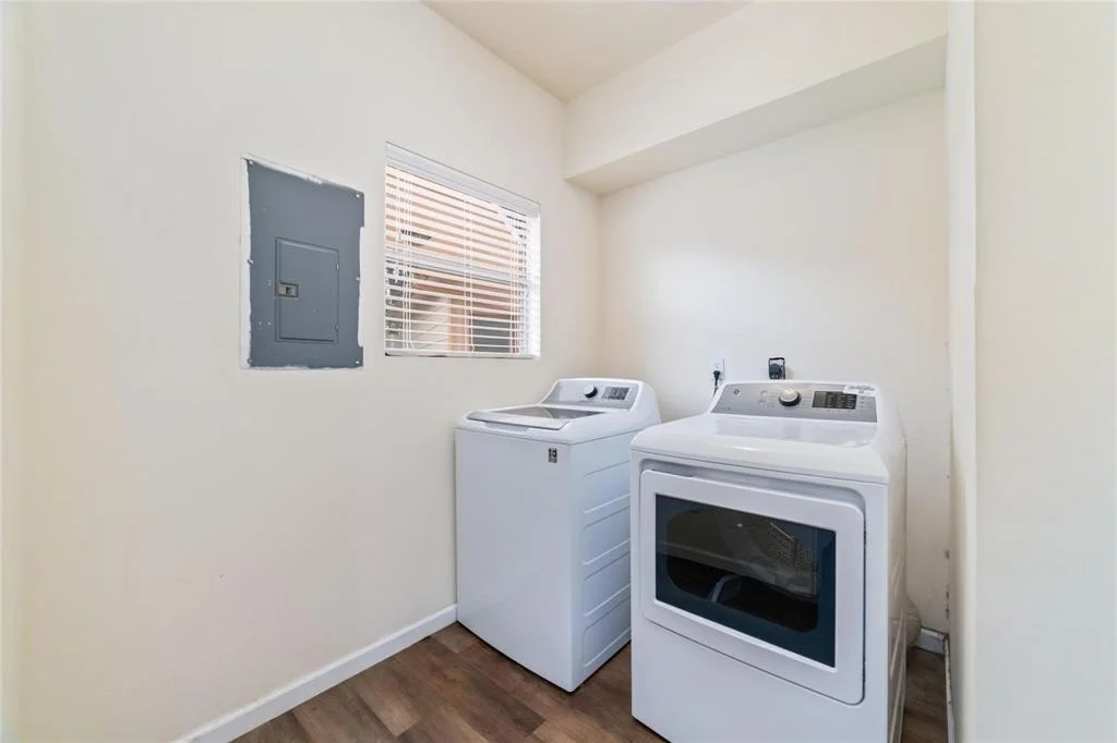 Photo of 6231 Oak Pass Drive