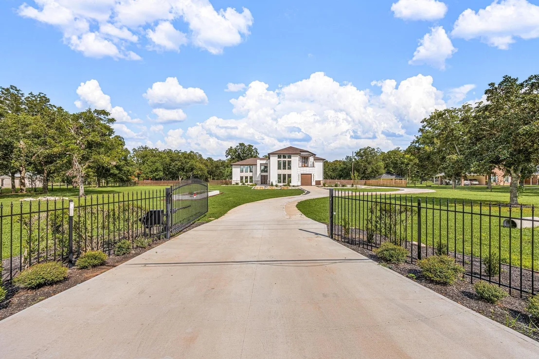 Photo of 6830 Bois D Arc Lane