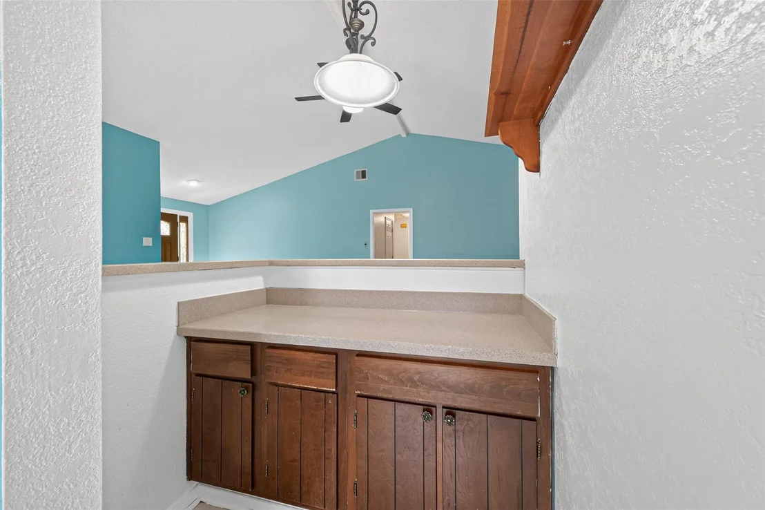 Photo of 17531 Crestline Road