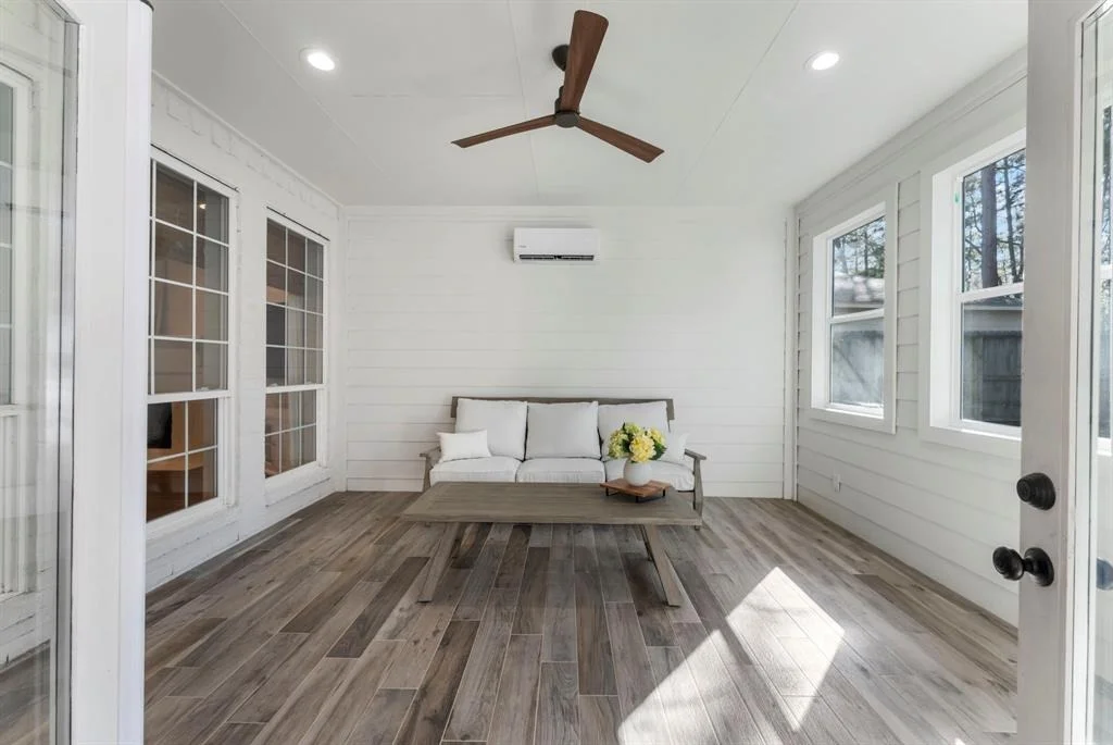 Photo of 120 W Bonneymead Circle