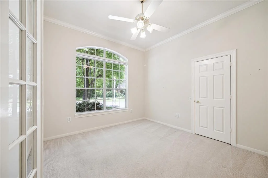 Photo of 18 Robindale Circle