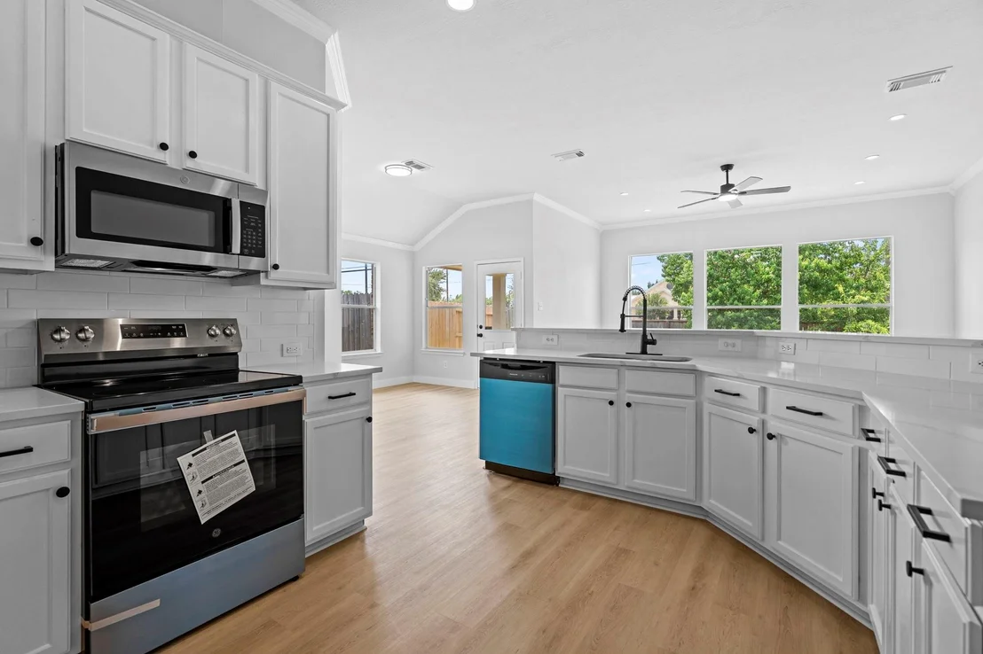 Photo of 5735 Brookhollow Pine Trail