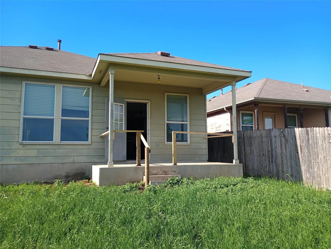 Photo of 276 Nandina Drive