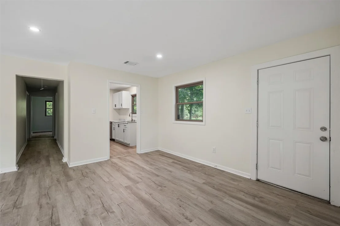 Photo of 725 Lafayette Street