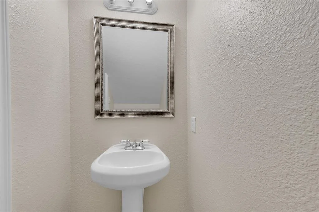 Photo of 6035 Fallmont Drive