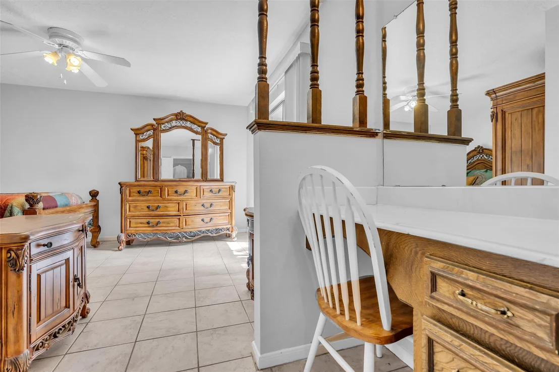 Photo of 2421 Maxwell Lane
