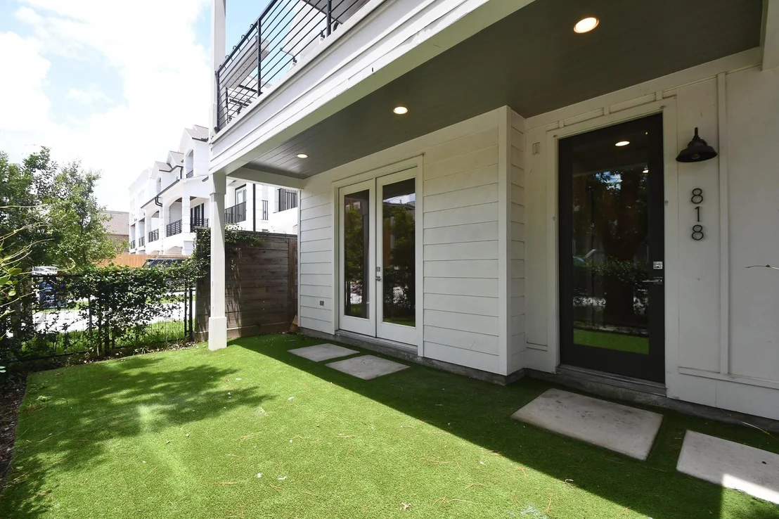 Photo of 818 Knox Street