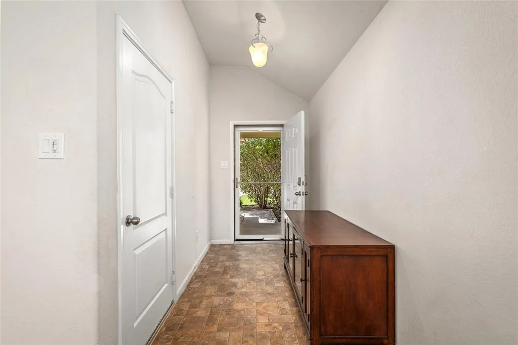 Photo of 5111 Lagoon Court