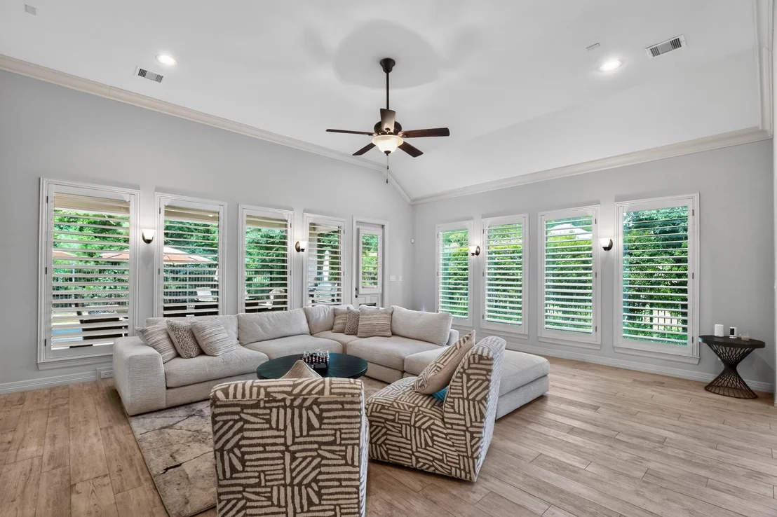 Photo of 31 Woodglade Way