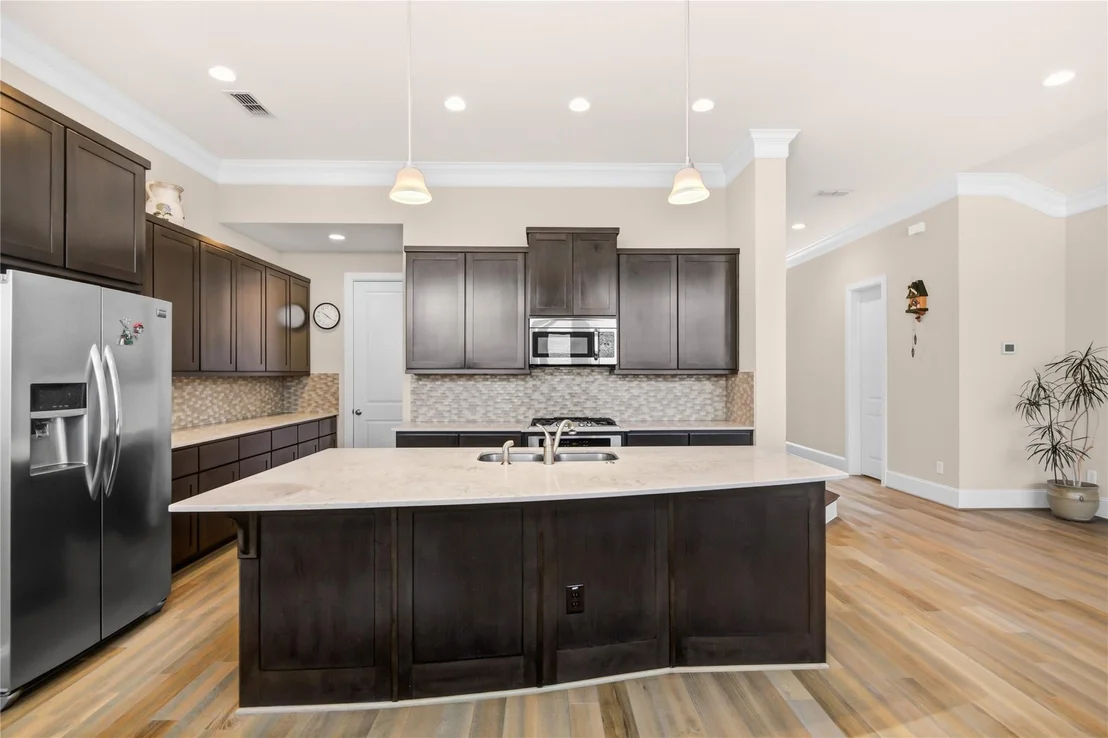 Photo of 1415 Devonshire Manor Lane