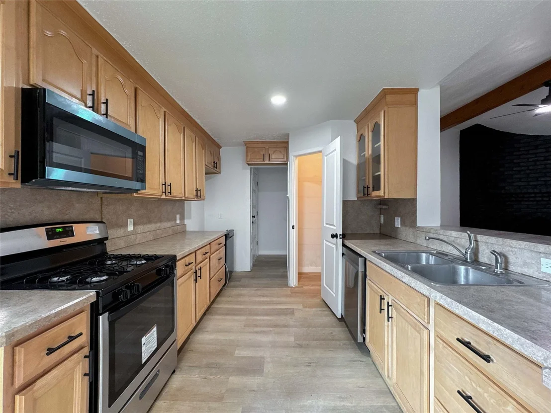 Photo of 4934 Whispering Falls Drive