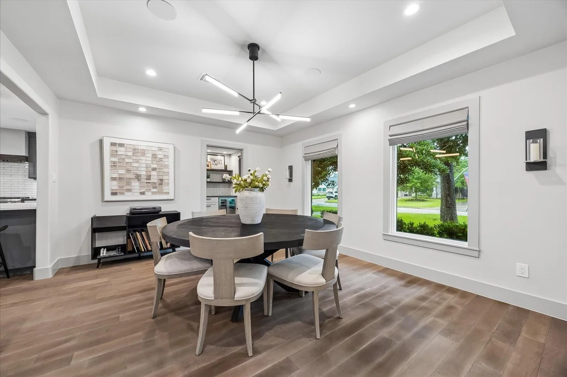 Photo of 339 Wycliffe Drive