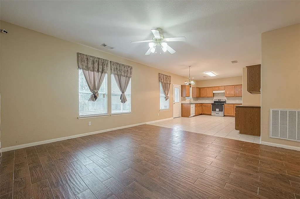 Photo of 9727 Fieldbloom Lane