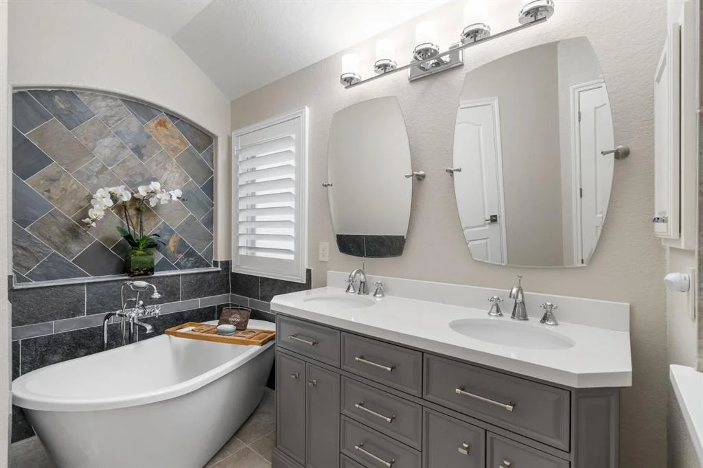 Photo of 142 Bloomhill Place