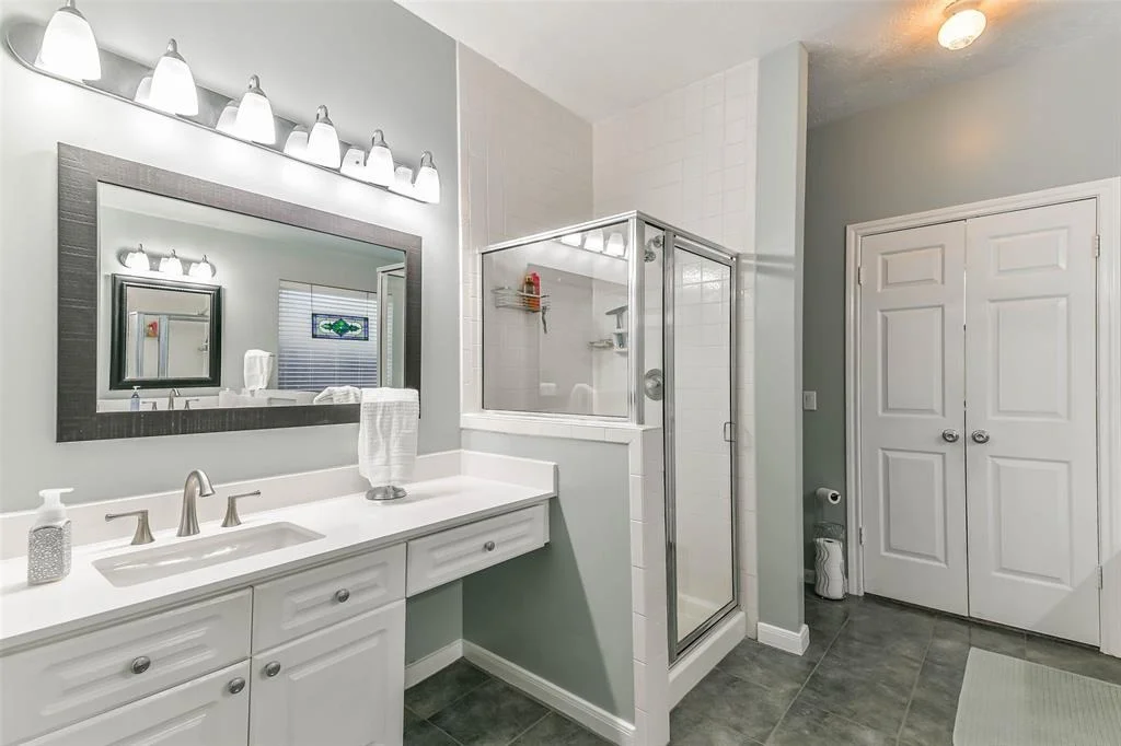Photo of 4102 Lakepointe Forest Drive