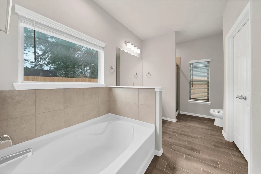 Photo of 214 Emerald Thicket Lane