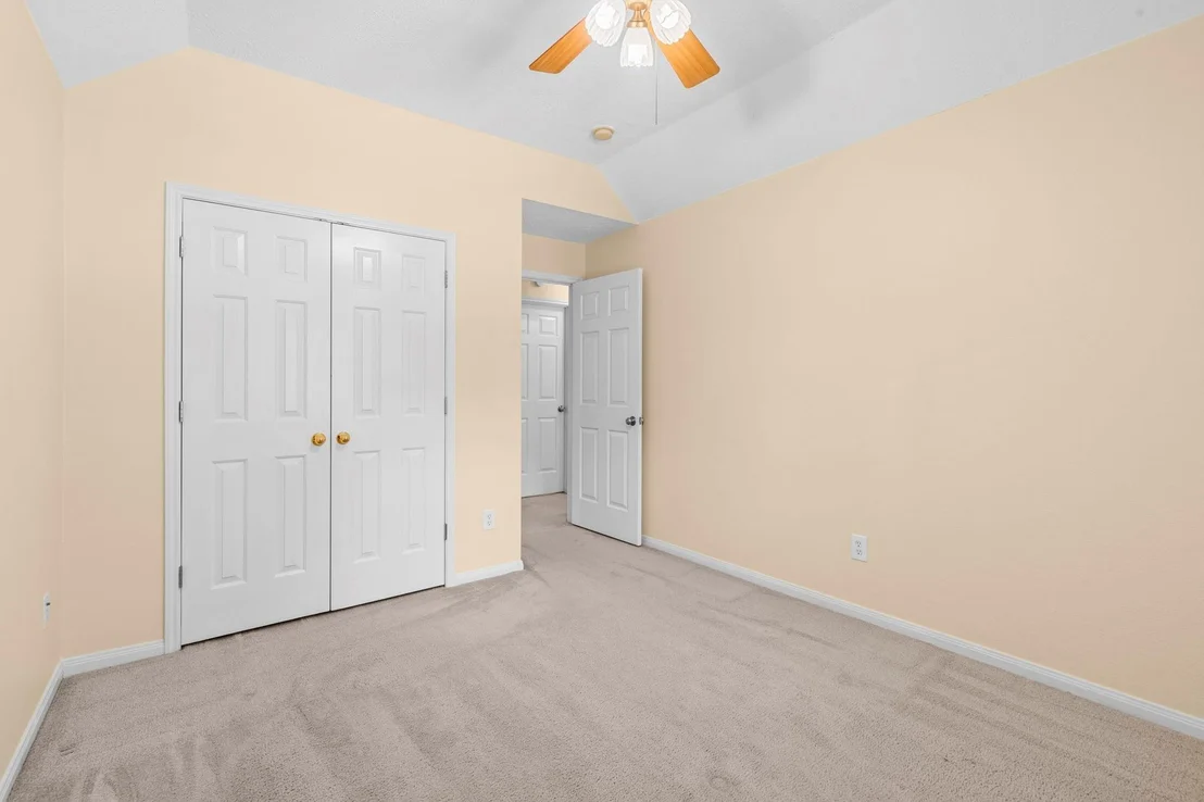 Photo of 78 E Hobbit Glen Drive