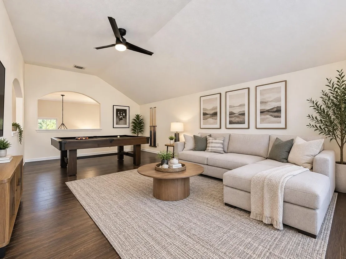 Photo of 6043 Heathmoor Lane