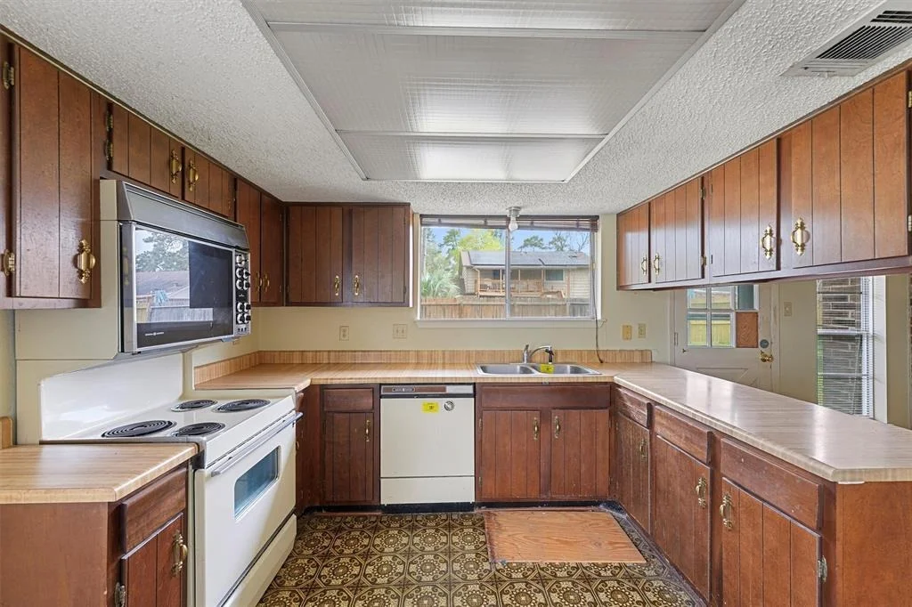 Photo of 23938 Spring Mill Lane