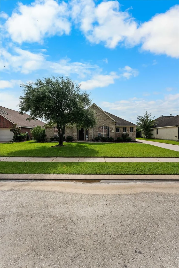 Photo of 18634 Summercliff Lane