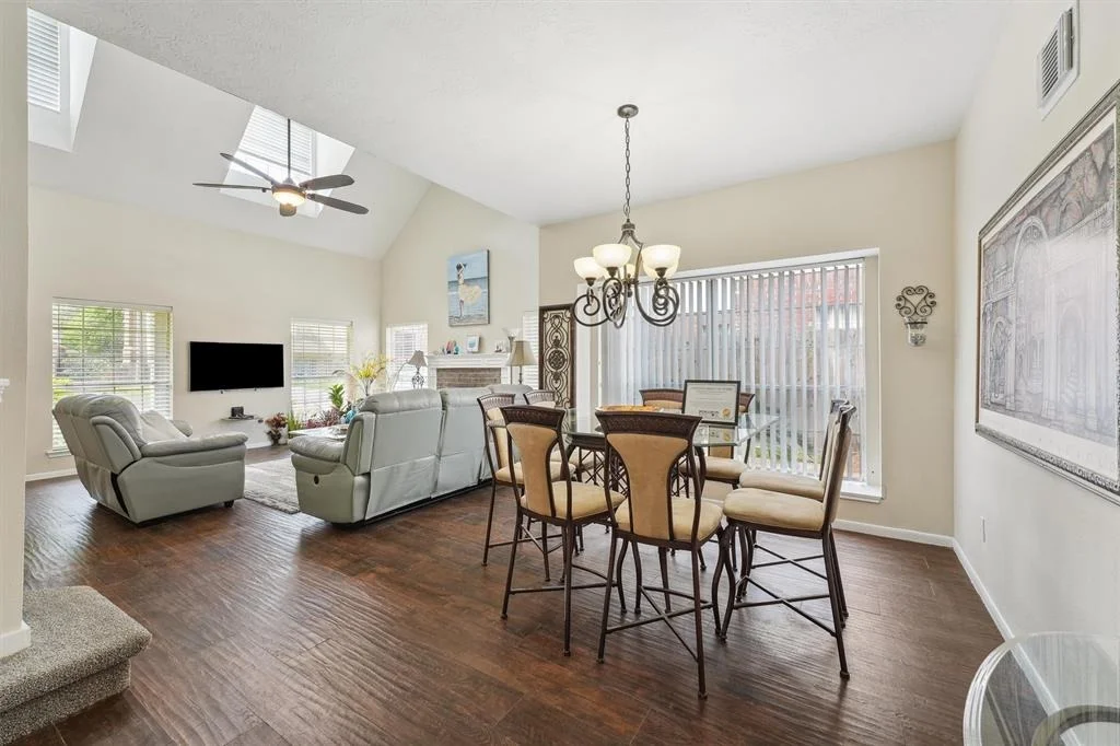 Photo of 16023 Lakestone Drive