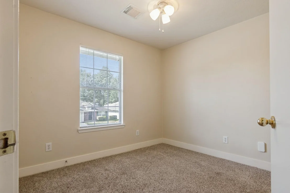 Photo of 439 Laurel Timbers Drive