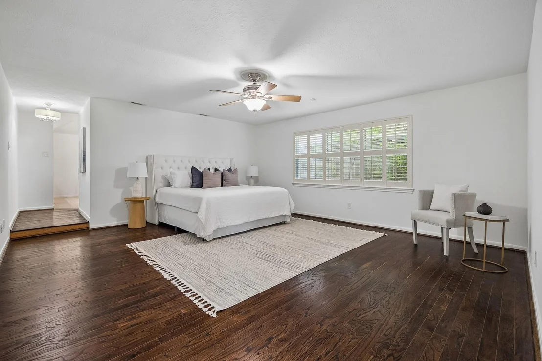 Photo of 9718 Oxted Lane
