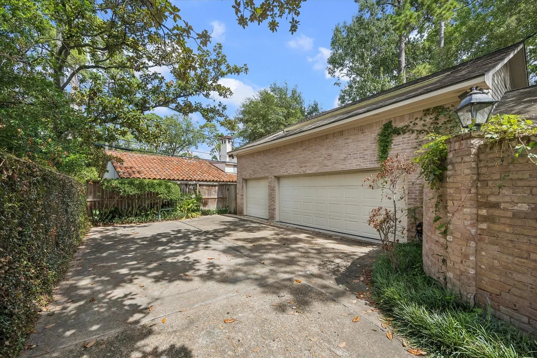 Photo of 526 Westminster Drive