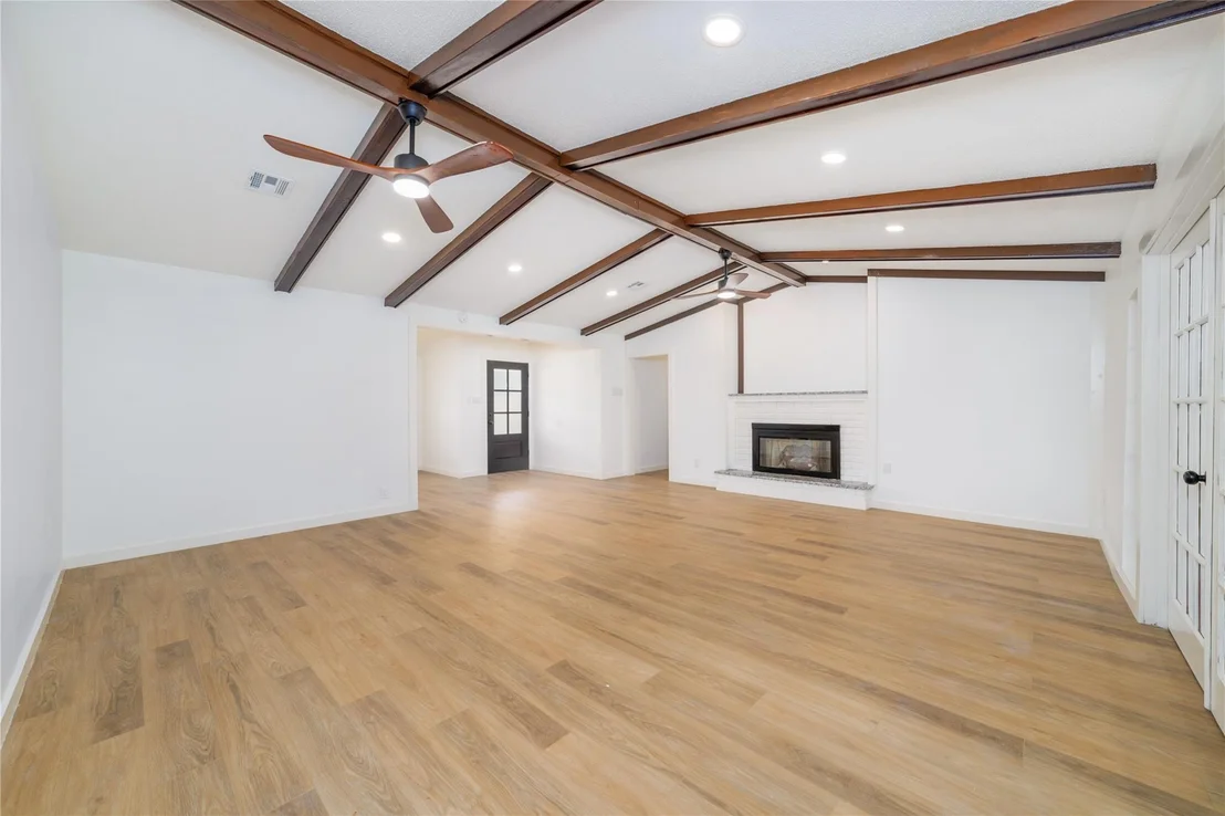 Photo of 3304 Bruce Hall Road