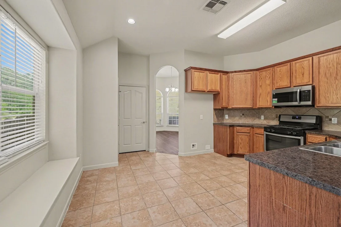 Photo of 4921 Summer Ridge Drive
