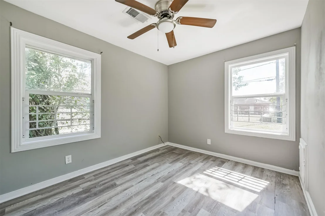 Photo of 5746 Lakefield Drive