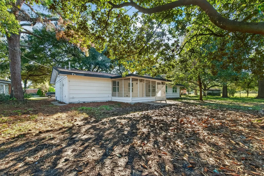 Photo of 105 Longridge Drive