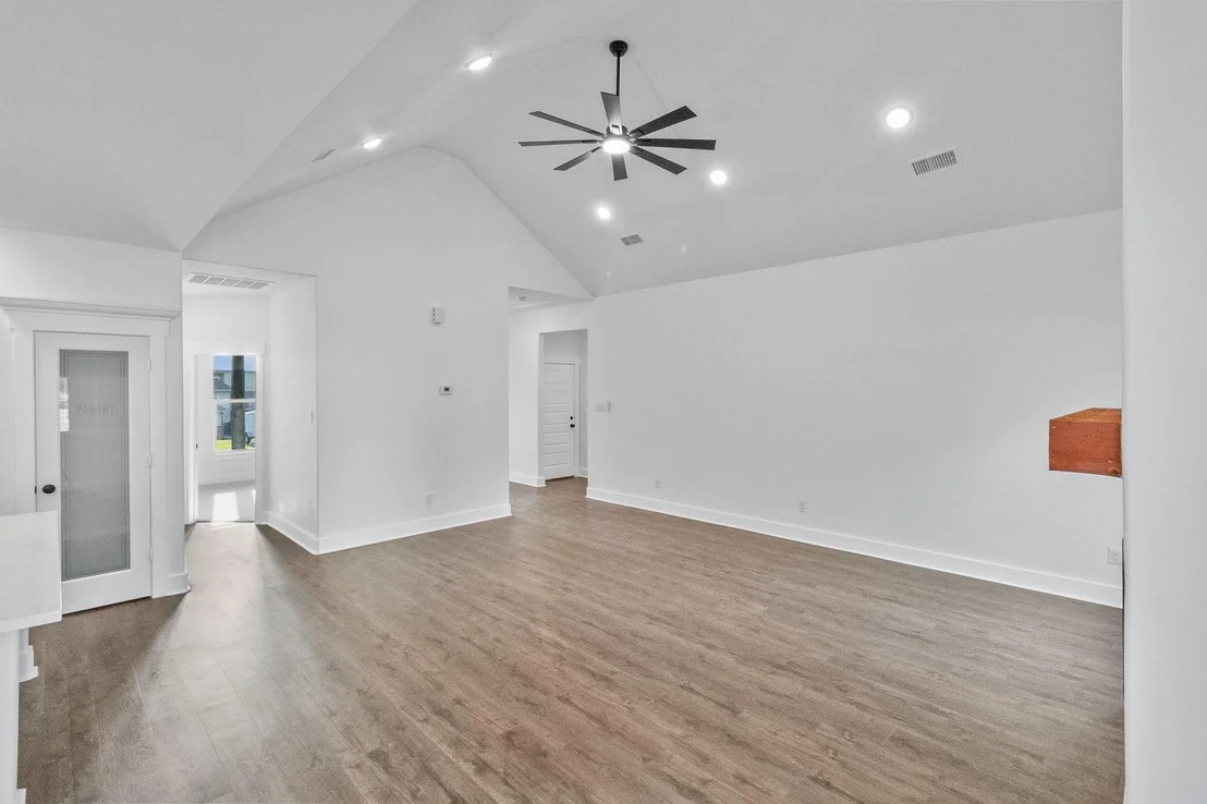 Photo of 419 Echo Lane