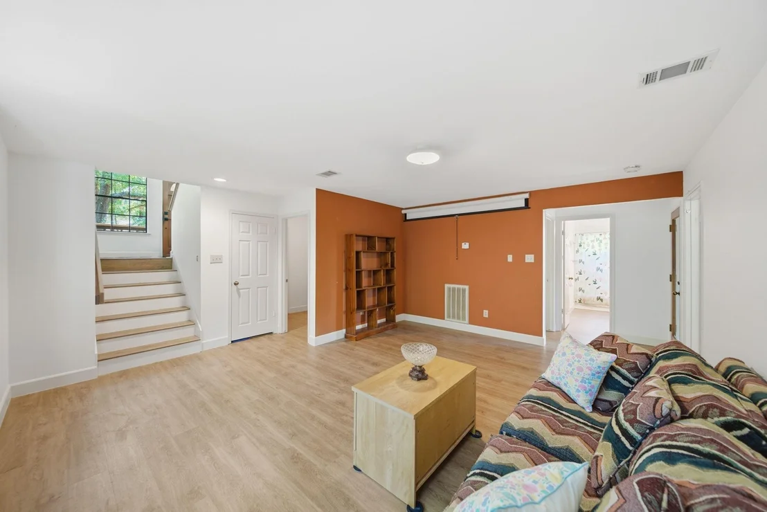 Photo of 135 E Wilde Yaupon