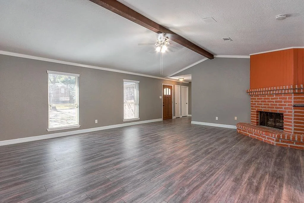 Photo of 24126 Whitefield Lane