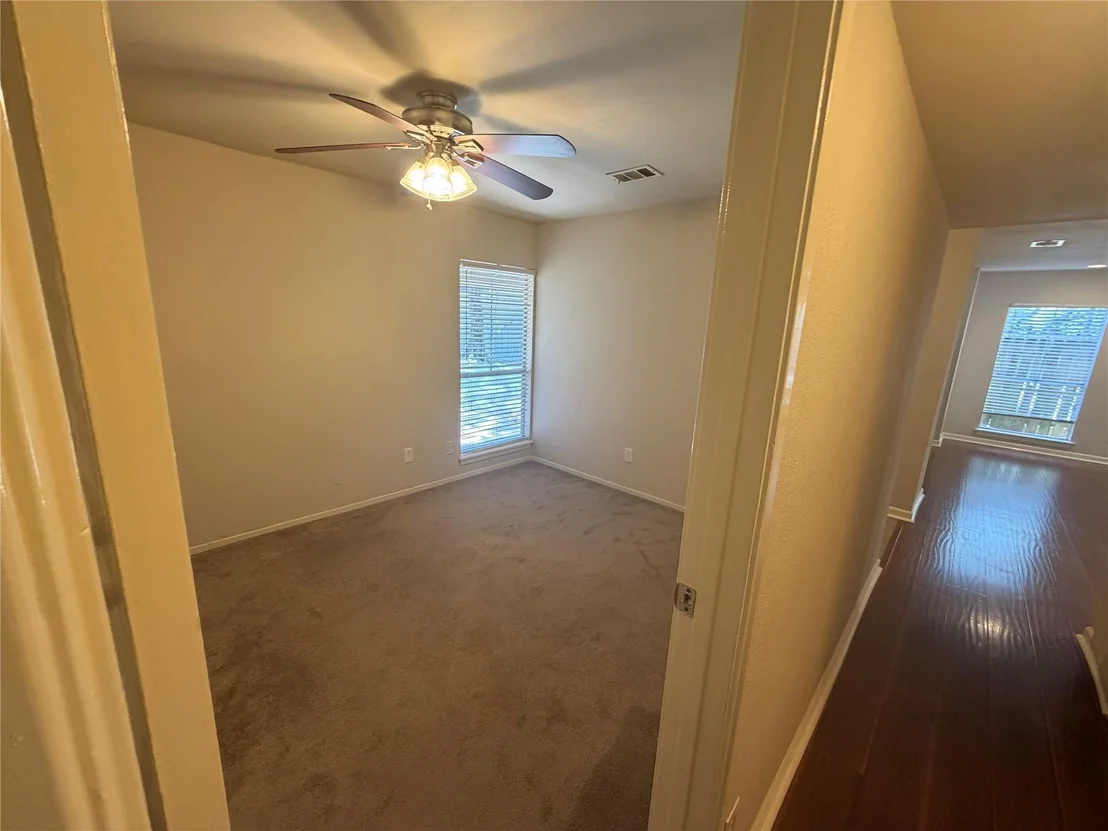 Photo of 9 Wolfhound Lane