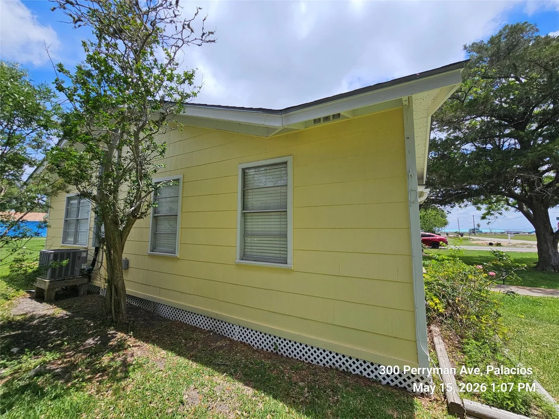 Photo of 300 Perryman Avenue