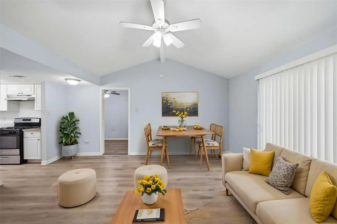 Photo of 9715 Courben Lane