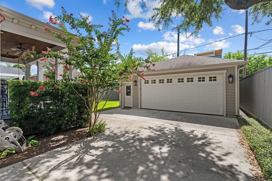 Photo of 2012 Harvard Street