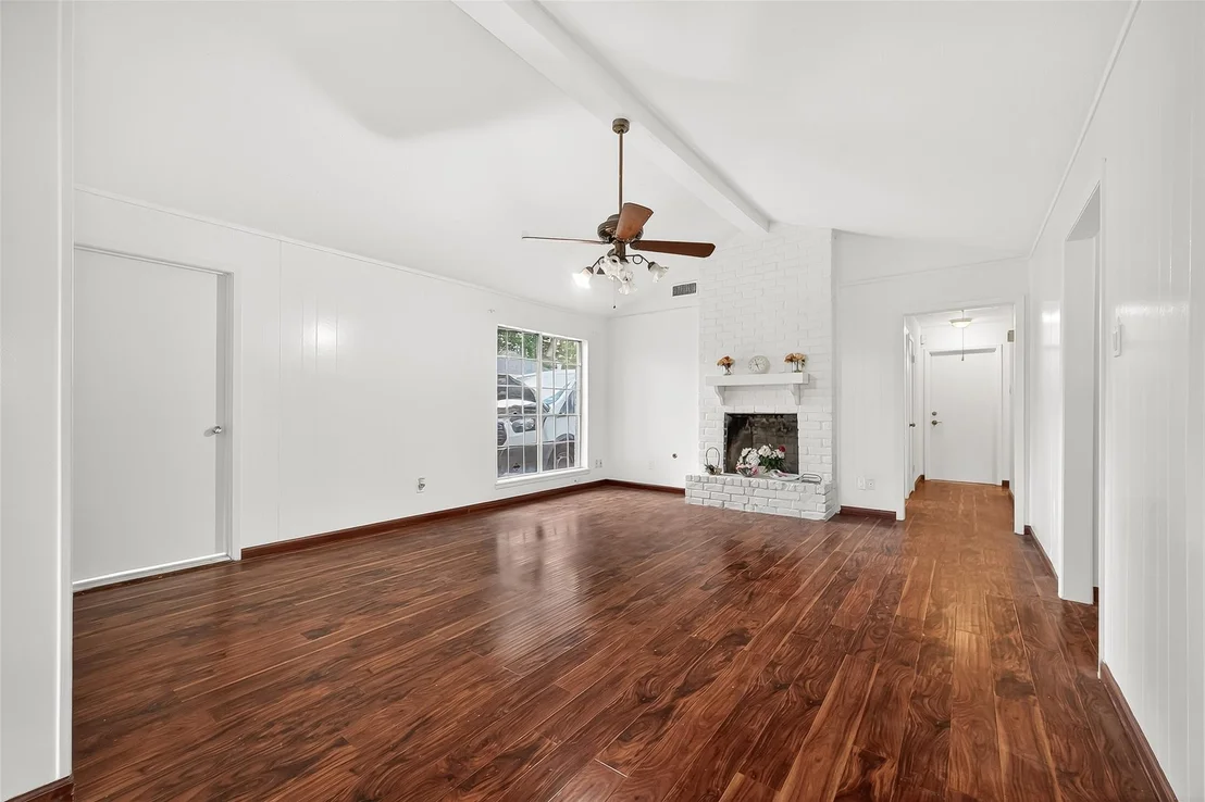 Photo of 11811 Rowan