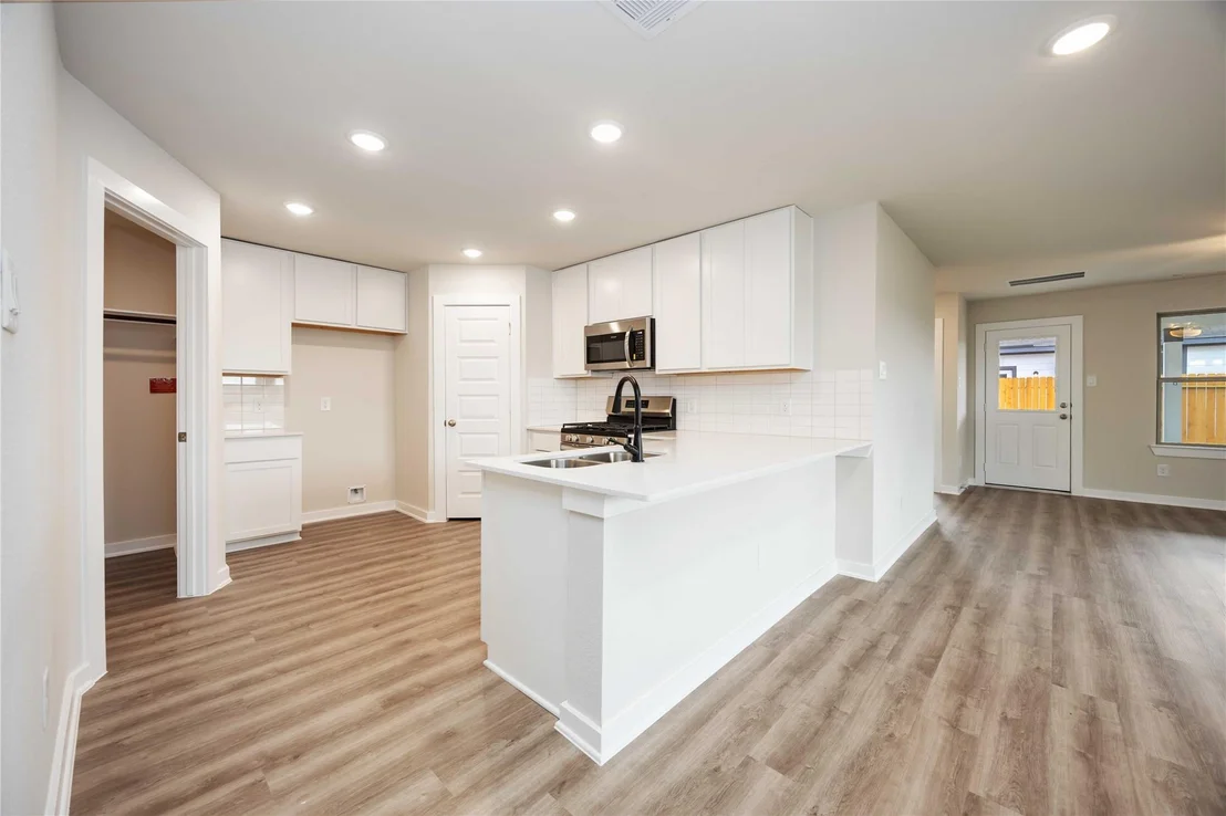 Photo of 819 Clear Valley Lane