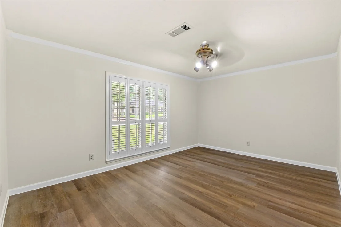 Photo of 207 Willowick Drive