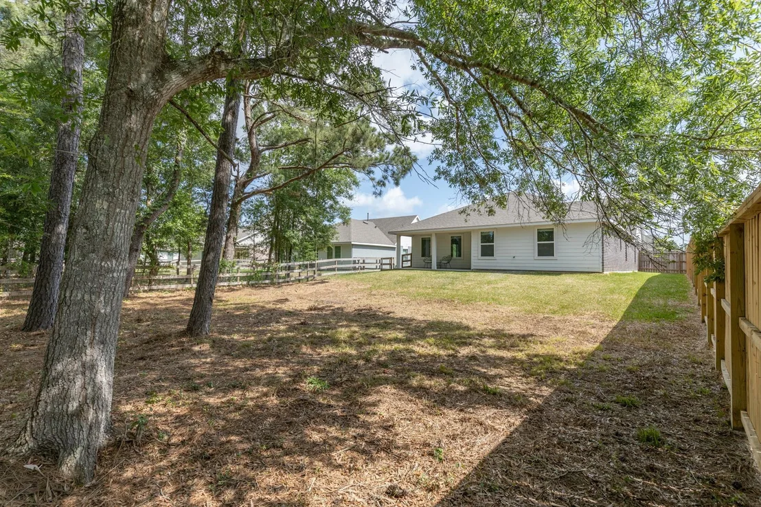 Photo of 103 Lakeway Circle