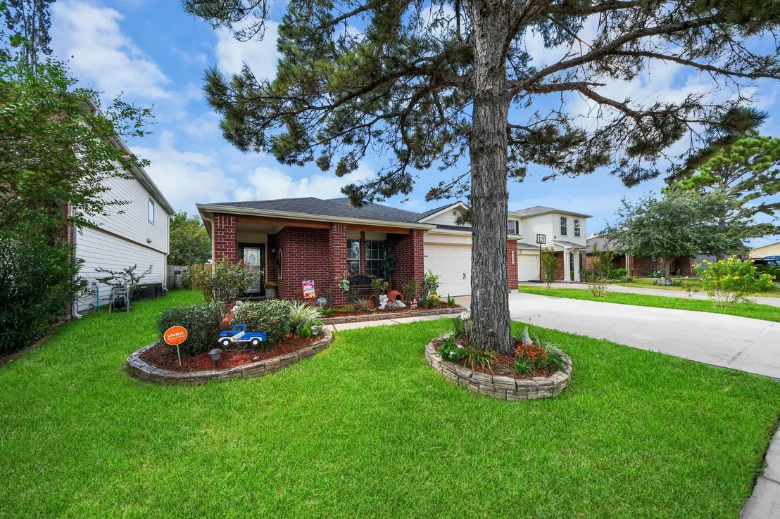 Photo of 21739 Stoney Bluff Lane