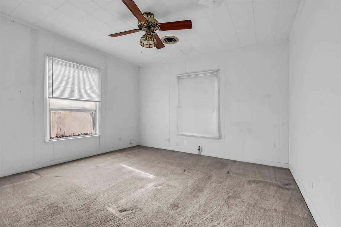 Photo of 218 Olive Avenue