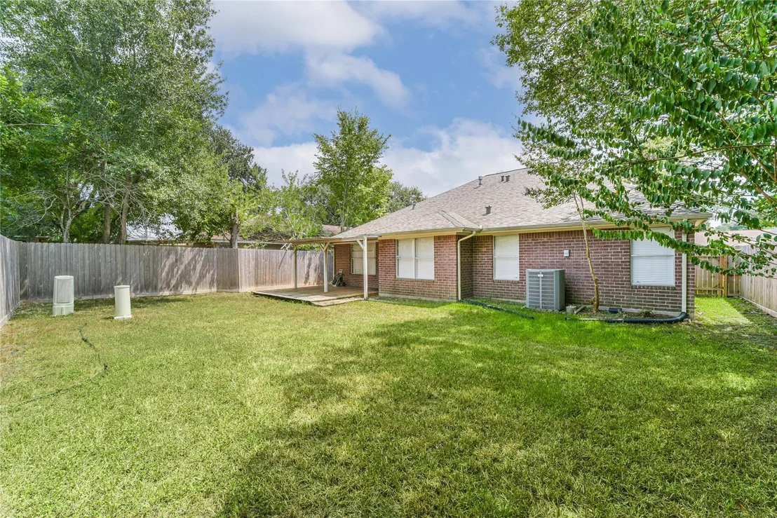 Photo of 22010 Kenlake Drive