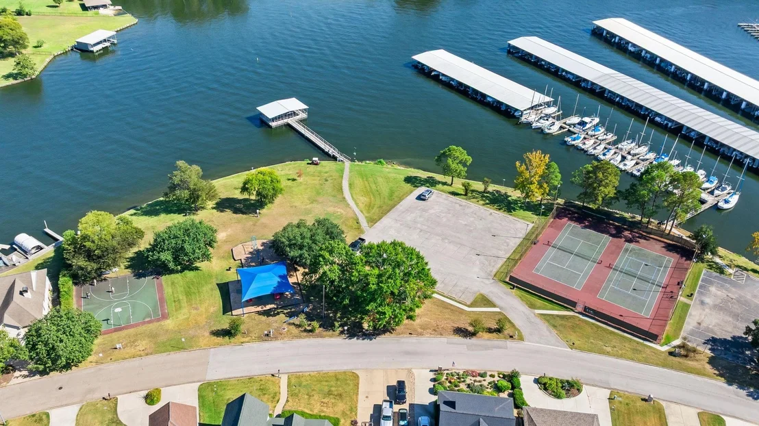 Photo of 6971 Breezy Point